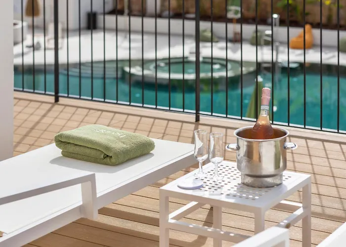 Tangerine By Honne Hotels - Adults Only
